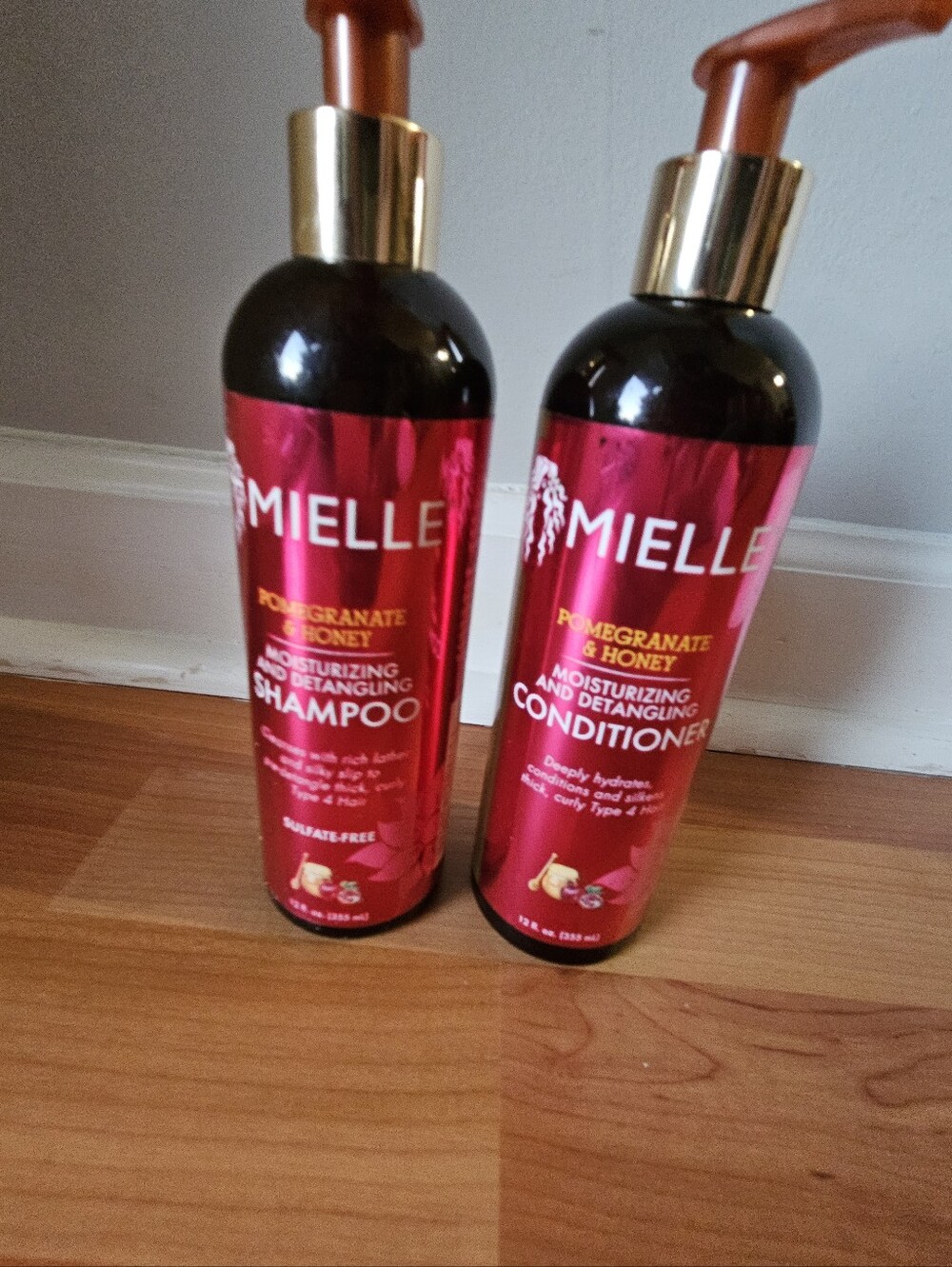 NEW Mielle Pomegranate & Honey Moisturizing Detangling Shampoo & Conditioner Set